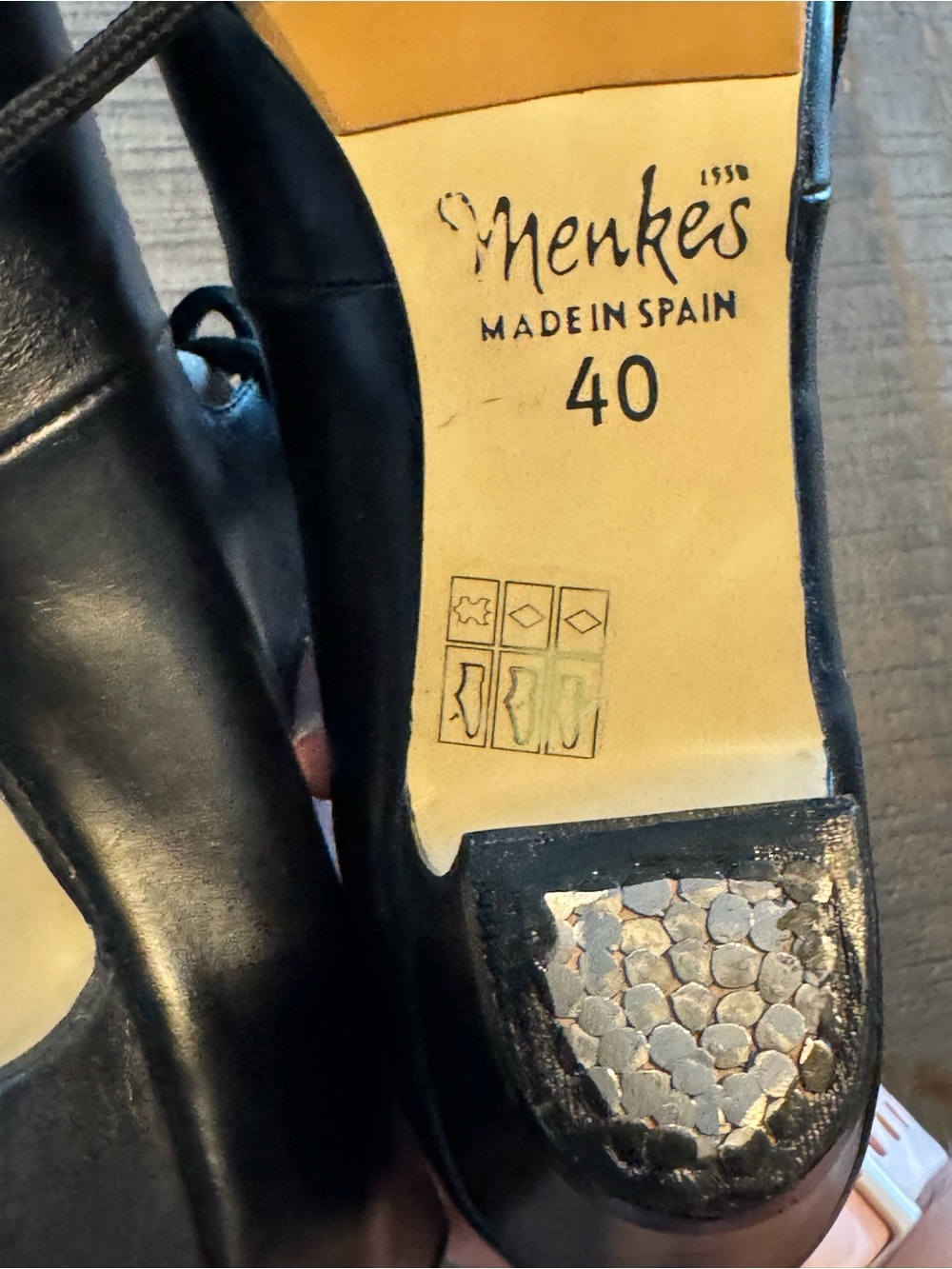 Menkes black leather Flamenco shoes feature a traditional lace-up design Size 40 - Picture 6 of 7